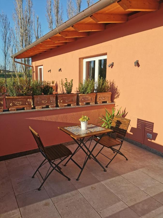 Tenuta Bussete Country Hotel Viterbo Bagian luar foto