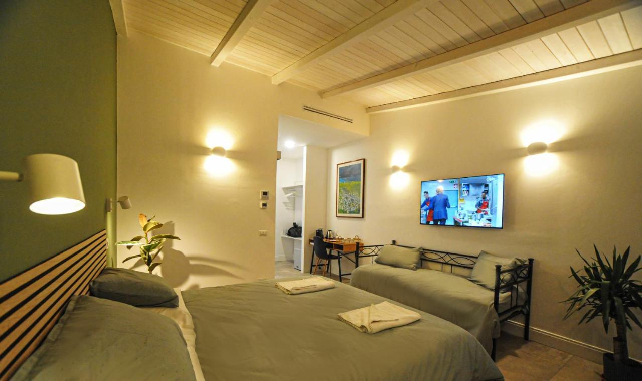 Tenuta Bussete Country Hotel Viterbo Bagian luar foto